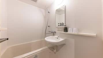 Bañera con ducha, artículos de tocador gratuitos, secador de pelo