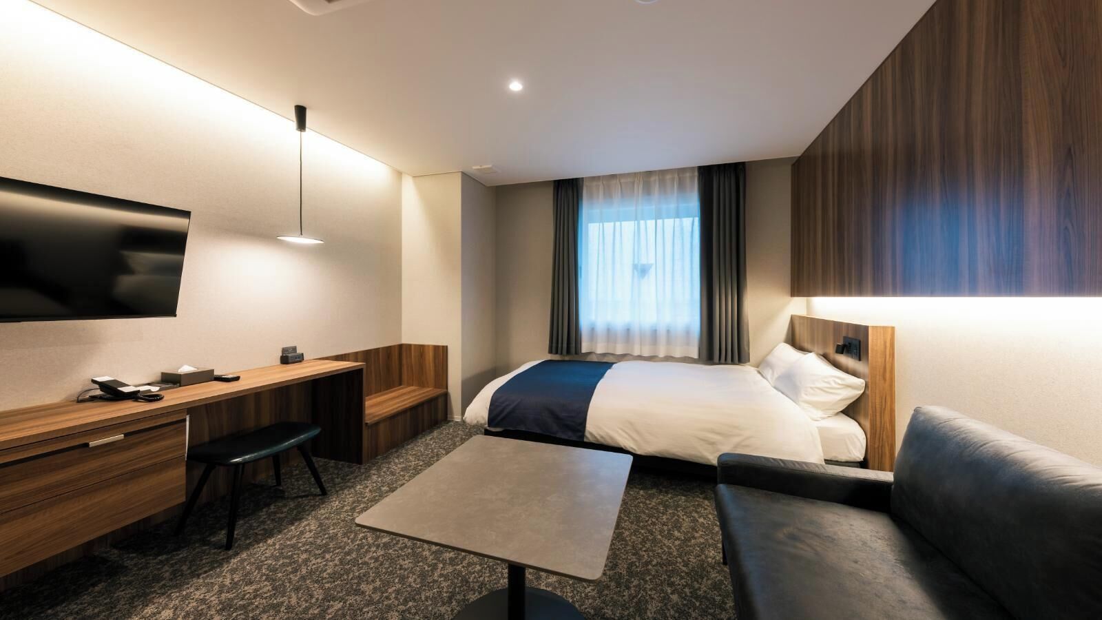 Economy tweepersoonskamer, niet-roken | Een bureau, een laptopwerkplek, een strijkplank/strijkijzer, gratis wifi