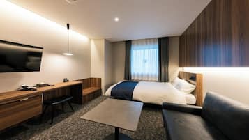 Economy tweepersoonskamer, niet-roken | Een bureau, een laptopwerkplek, een strijkplank/strijkijzer, gratis wifi