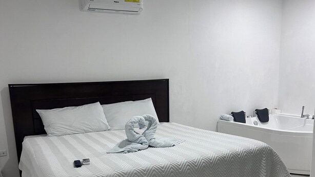 Room - CORAL APARTMENT IN QUEPOS CLOSE TO MANUEL ANTONIO BEACH AND RESTAURANTS (Quepos)
