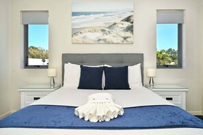 1 chambre, fer et planche à repasser, draps fournis
