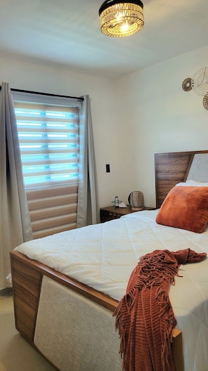 2 makuuhuonetta, työpöytä, silitysrauta/-lauta, Wi-Fi