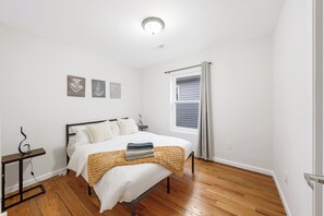 Bügeleisen/Bügelbrett, kostenloses WLAN, Bettwäsche