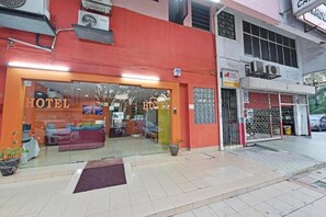 Front of property - Haven Hotel Cheras (Kuala Lumpur)