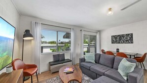 Unclassified image, 2 of 9, button - Alex Heads Beachside Escape (Sunshine Coast)