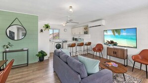 Unclassified image, 5 of 9, button - Alex Heads Beachside Escape (Sunshine Coast)