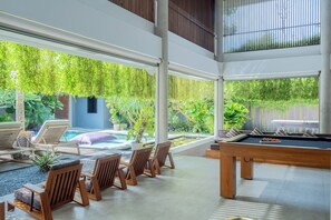 Living area - Wave House Surf Camp Bingin (Pecatu)