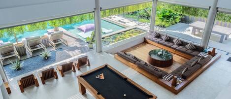 リビング エリア