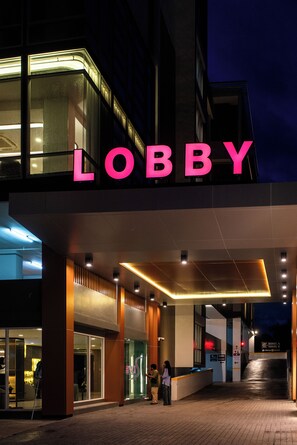 Front of property - River Hotel Hatyai (Hat Yai)