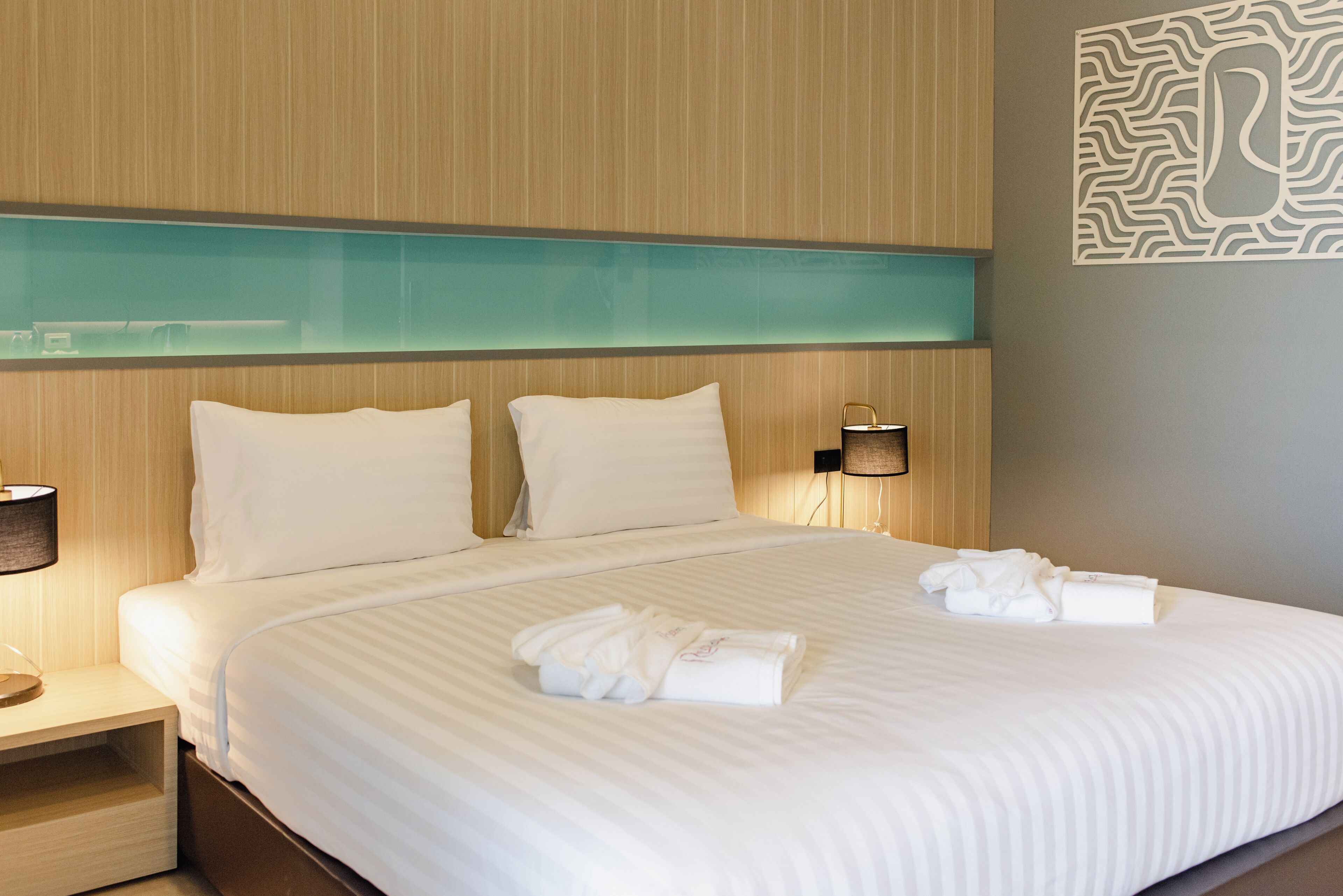 Deluxe Single Room, Balcony, City View | In-room safe, laptop workspace, blackout drapes, iron/ironing board