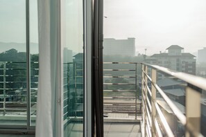 Terrace/patio - River Hotel Hatyai (Hat Yai)