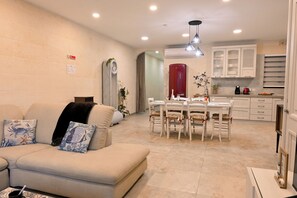 TV - Xlendi bay wonderfull 3 bdr apart Gozo, Ix-Xlendi Il-Munxar Gozo, Malta (Ix-Xlendi Il-Munxar Gozo)