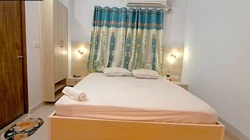 Deluxe Double Room | Free WiFi