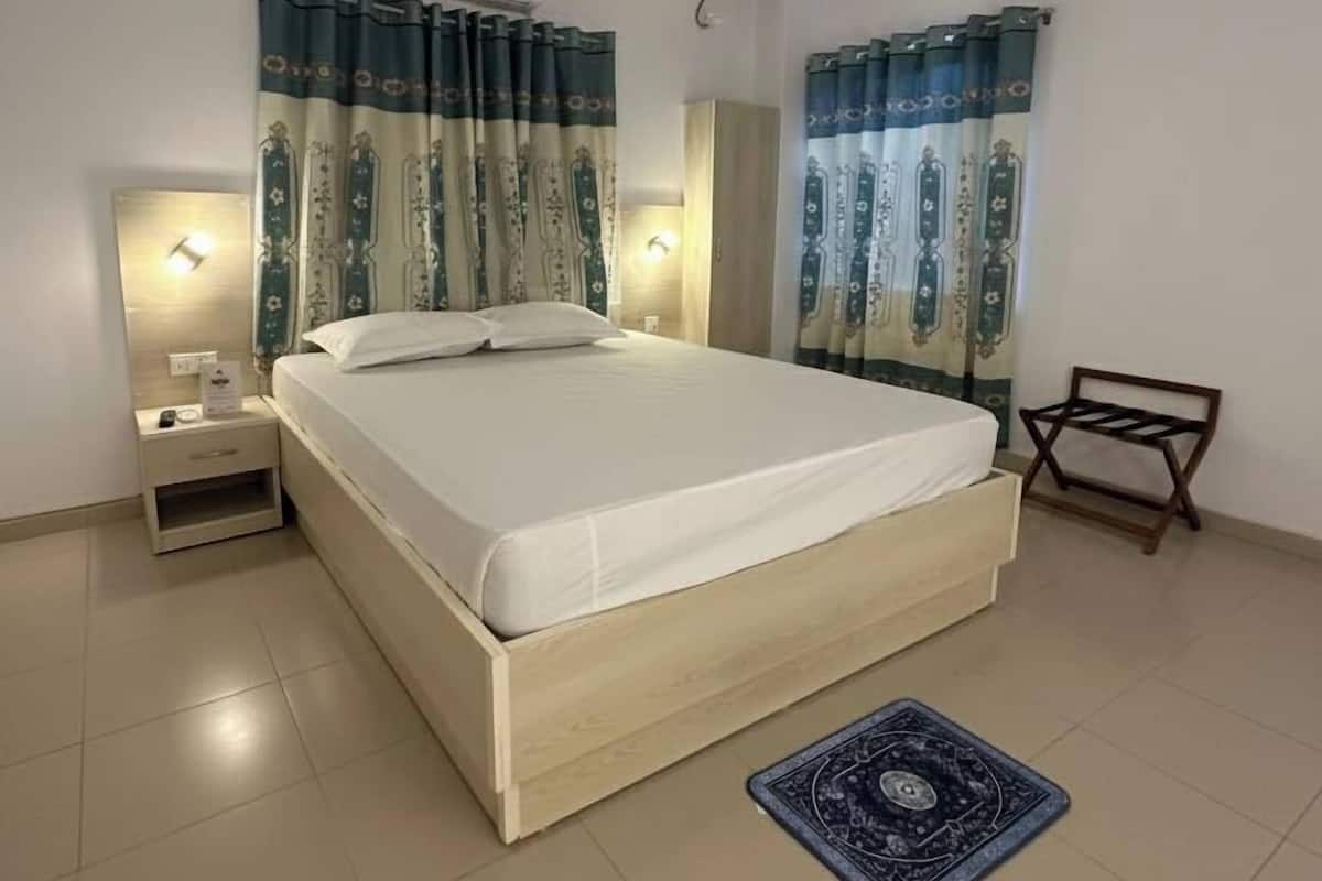 Deluxe Double Room | Free WiFi