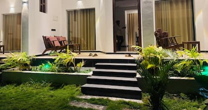 Asai surf inn Arugambay