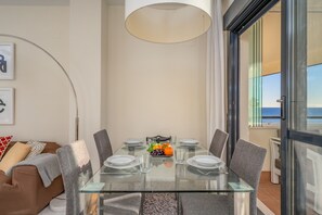 Dining - Cosmo Beach Serenity (Estepona)