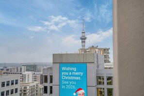 View from property - CBD 2-Bedroom Apt near Hospital and K`Rd (Auckland CBD)