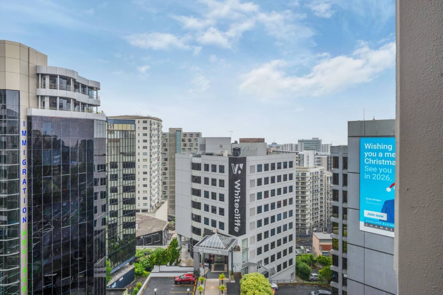 المنشأة من الخارج