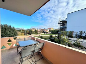Outdoor dining - " Family Apartment " (Tortolì)