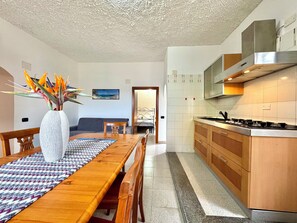Interior - " Comfort Apartments Superior " (Bari Sardo)