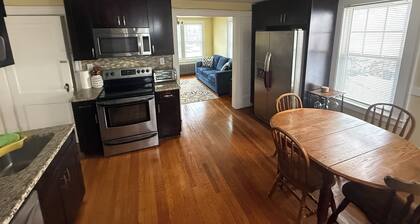 Delightful 2-bedroom apartment with AC in Middletown
