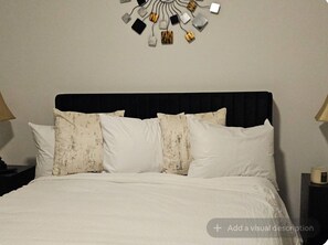 Fer et planche à repasser, accès à Internet, literie fournie