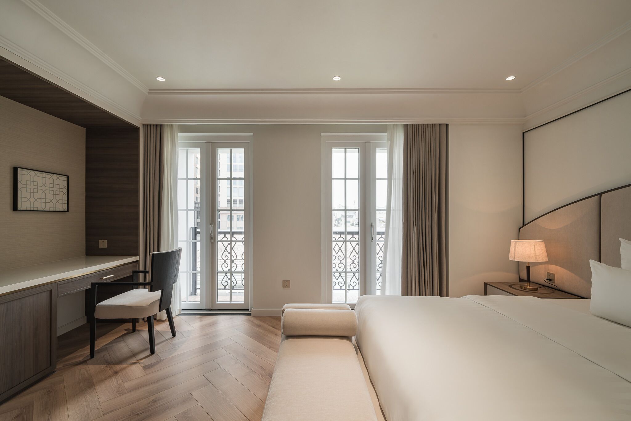 Căn hộ Deluxe, 2 phòng ngủ, bồn tắm, quang cảnh thành phố | Bộ đồ giường cao cấp, chăn bông, nệm cao su hoạt tính (memory foam) 