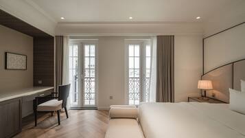 Apartamento Deluxe, 2 habitaciones, bañera, vistas a la ciudad | Ropa de cama de alta calidad y edredones de plumas