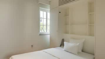 Căn hộ Deluxe, 2 phòng ngủ, bồn tắm, quang cảnh thành phố | Bộ đồ giường cao cấp, chăn bông, nệm cao su hoạt tính (memory foam)