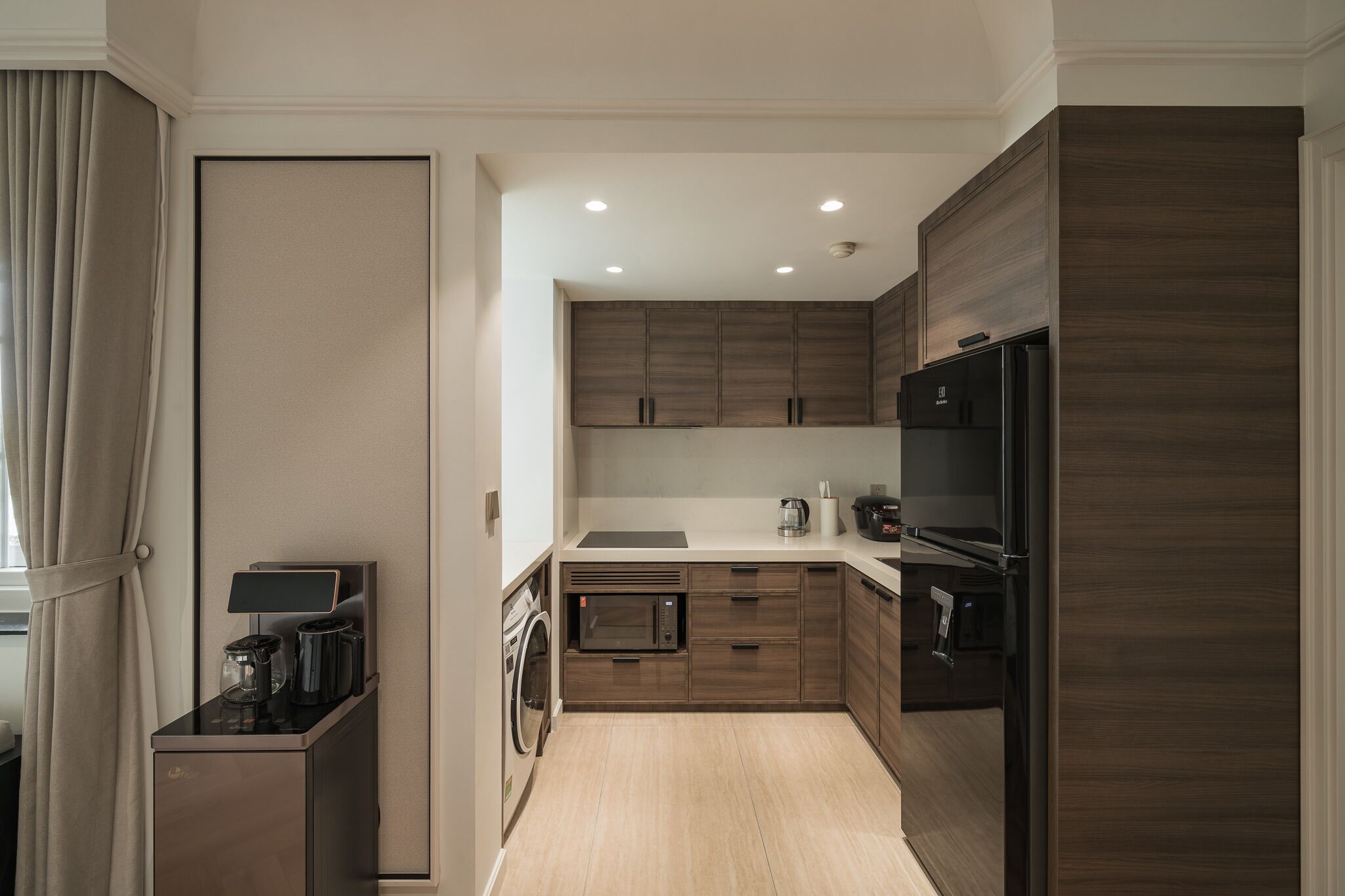 Căn hộ trung tâm thành phố, 1 phòng ngủ, bồn tắm, quang cảnh thành phố | Bếp riêng | Tủ lạnh, lò vi sóng, dụng cụ nấu nướng/bát dĩa/dao nĩa, dụng cụ vệ sinh 