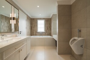 Căn hộ Premier, 1 phòng ngủ, sân hiên, quang cảnh thành phố | Bồn tắm spa riêng