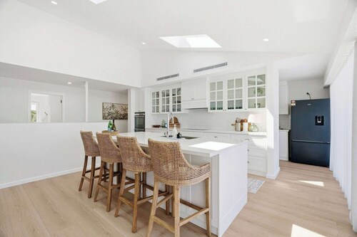 Seascape by Coast Hosting