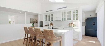 Seascape by Coast Hosting