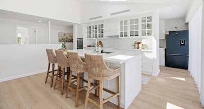 Seascape by Coast Hosting