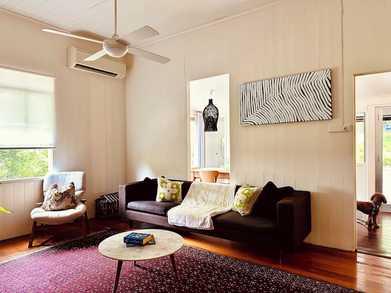 Treefellers Cottage Eumundi - 3 Bedroom House Directly Across From The Markets - Cooroy