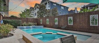 Downtown Houston-Private Pool, Hot Tub & Game Room