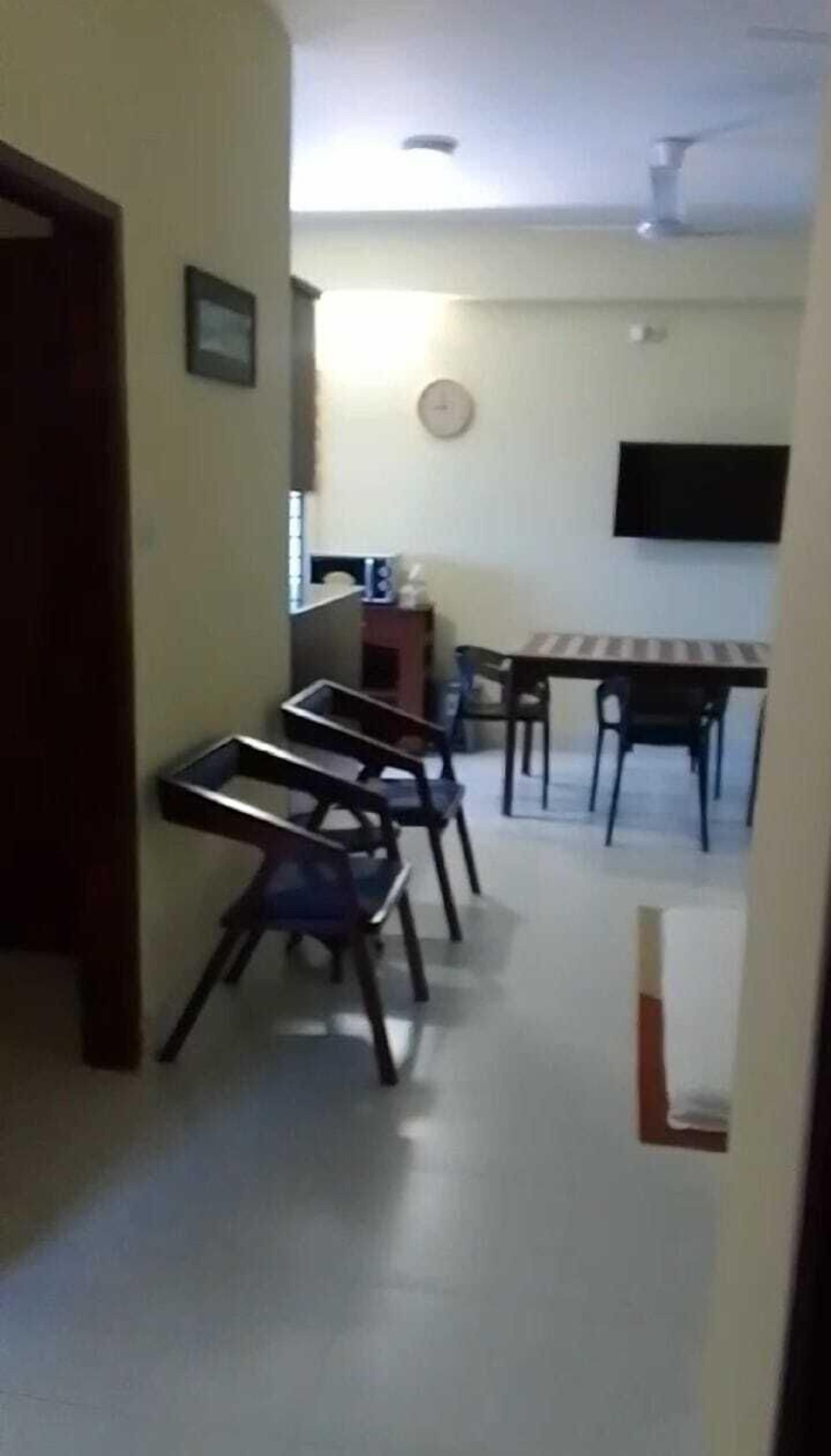 Family Apartment, Balcony, Garden View | Living area