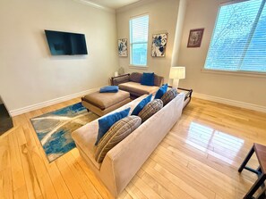 Deluxe Townhome, 2 Bedrooms, Patio | Living room - Spacious Townhome Near Downtown (Salt Lake City)