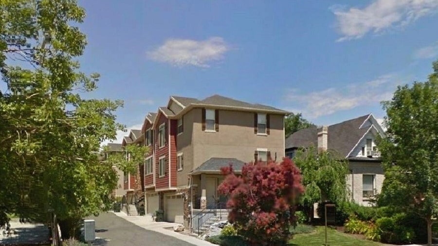 Spacious Townhome Near Downtown