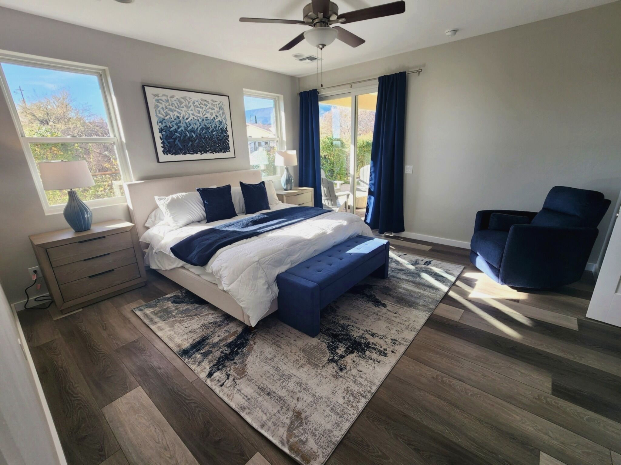 3 chambres, fer et planche à repasser, Wi-Fi gratuit, draps fournis