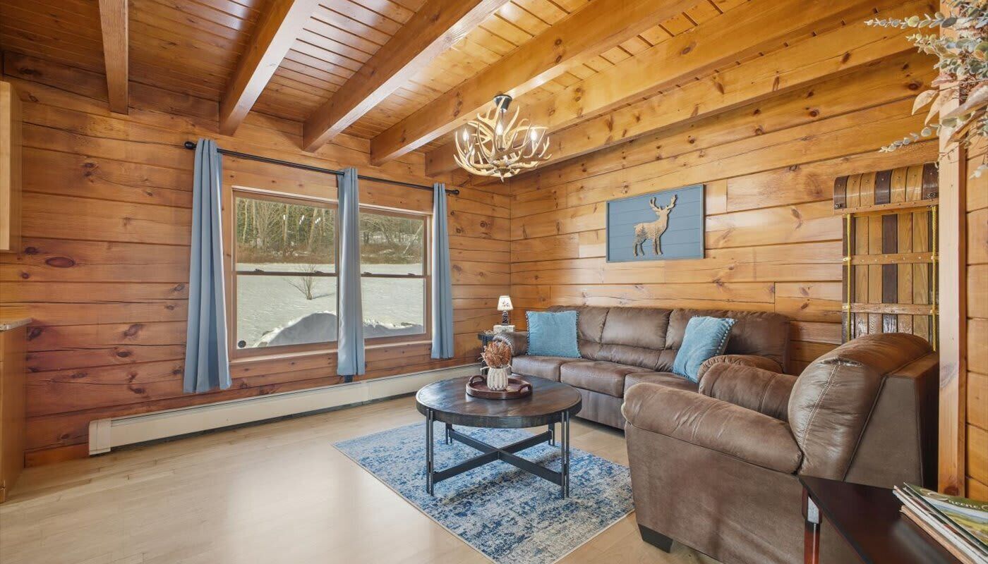 تلفزيون، مدفأة، كرة قدم الطاولة