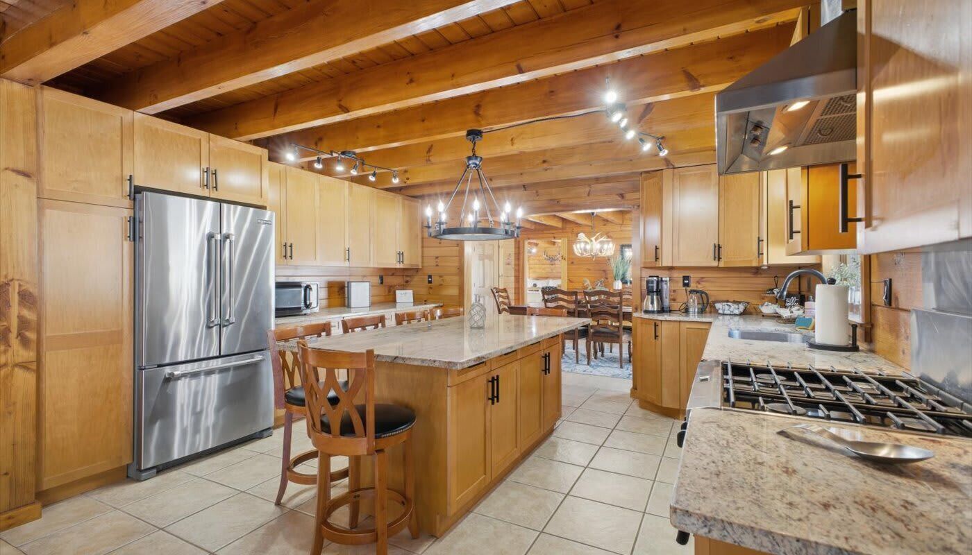 雪櫃、微波爐、焗爐、爐具