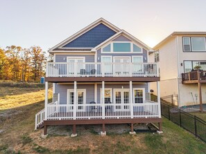 Exterior -  Diamondhead Retreat – Perfect for Spring Break near Lake Catherine State Park ! (Hot Springs National Park)