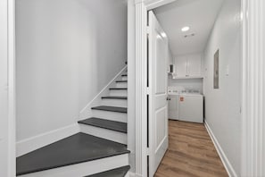 Interior - Beachfront Bliss! Brand New Build! Pets! HOT TUB! Affordable! Near Restaurants (Surfside Beach)