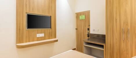 Deluxe kamer | Een bureau, gratis wifi