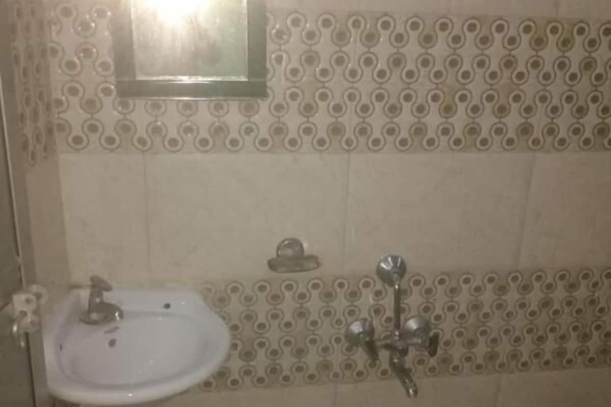 Ducha y artículos de higiene personal gratuitos