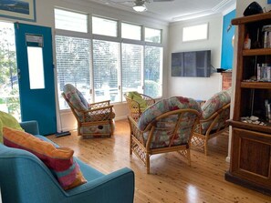 TV - All Serene at Berringer Lake (Berringer Lake)