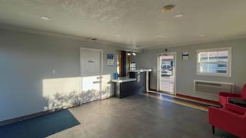 Télévision à écran plat de 45 pouces avec chaßnes par satellite