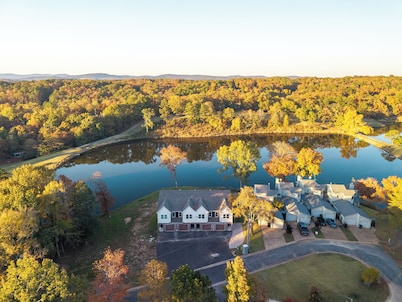 New Condos @ Lake Catherine State Park - Perfect Getaway!