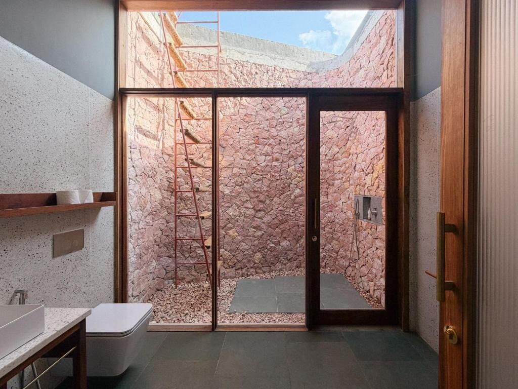 Standaard tweepersoonskamer, balkon, uitzicht op tuin | Interieur